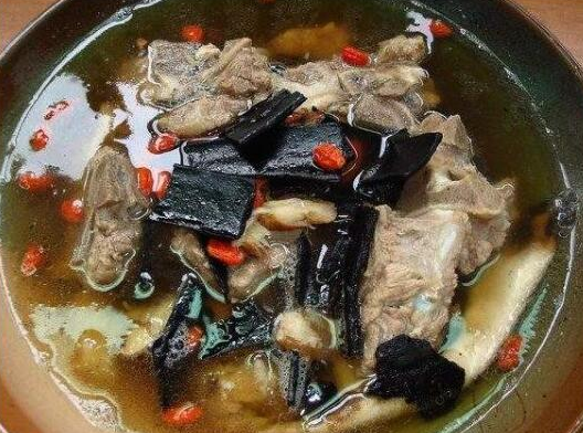 男人肾不好吃什么补肾（男性补肾推荐中医药膳）