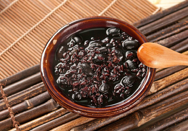 中医养生误区（黑色食物就一定补肾吗）