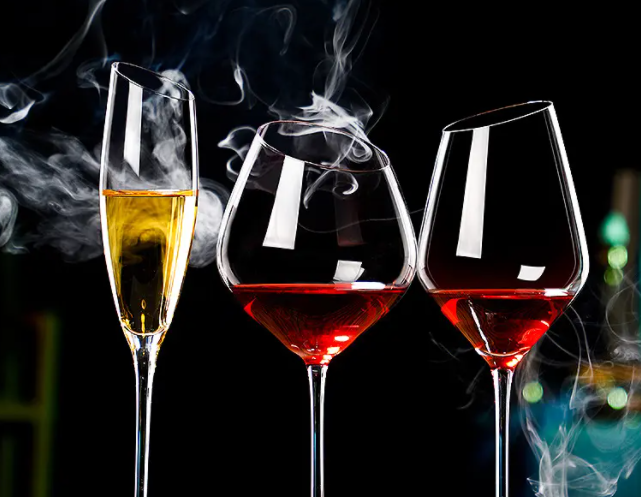 喝葡萄酒有哪些功效，5个神奇功效