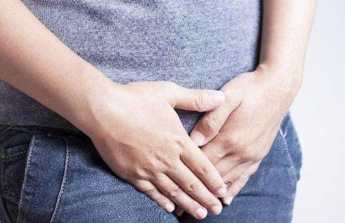 护理女性私密部位，重点关注阴蒂健康