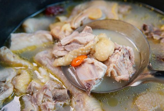 吃什么可以补肾固精（补肾固精食疗方推荐）