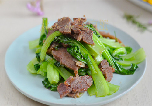 减肥菜谱：青菜炒牛肉