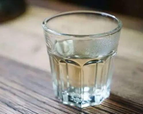 揭秘：喝水能减肥吗