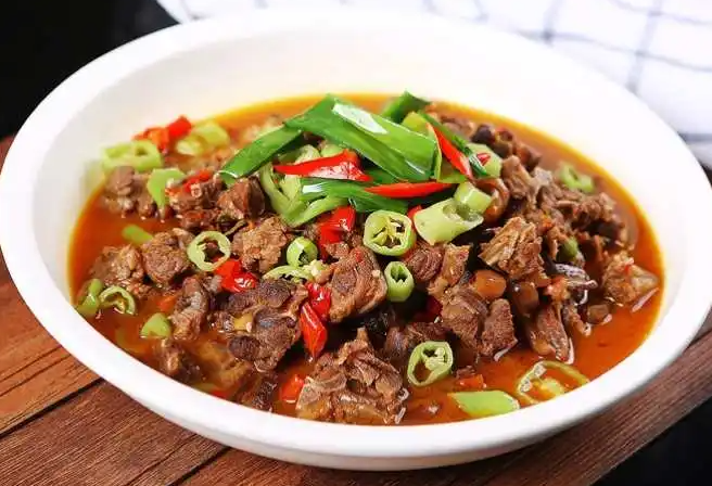 吃狗肉能补肾吗（男人常吃狗肉的好处）