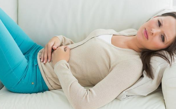 女人月经不调会导致不孕吗？女性月经不调会引起哪些疾病？
