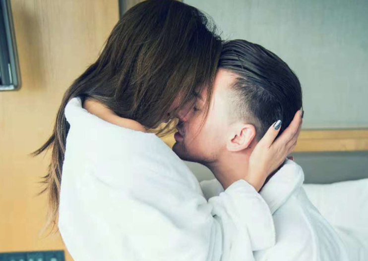 女生为什么要舔男生？解析舔狗心理和行为背后的原因