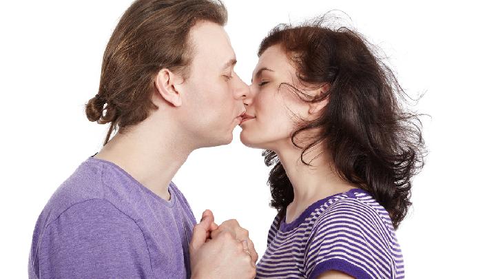 艾滋病毒更喜欢男性 如何快速避免