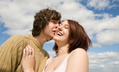 两性保健之如何搞定春季性生活(如何度过一个性滋润的春天呢)？