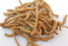 三味中药泡水喝58岁变28岁！