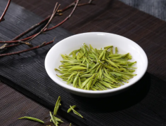 绿茶的功效与作用，喝绿茶13大好处令人赞叹！