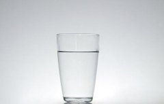 关于夏天喝水减肥法教你如何喝水