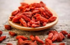 什么是枸杞？枸杞一天吃多少粒补肾壮阳？
