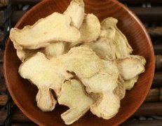天天用生姜片擦生殖有什么功效？
