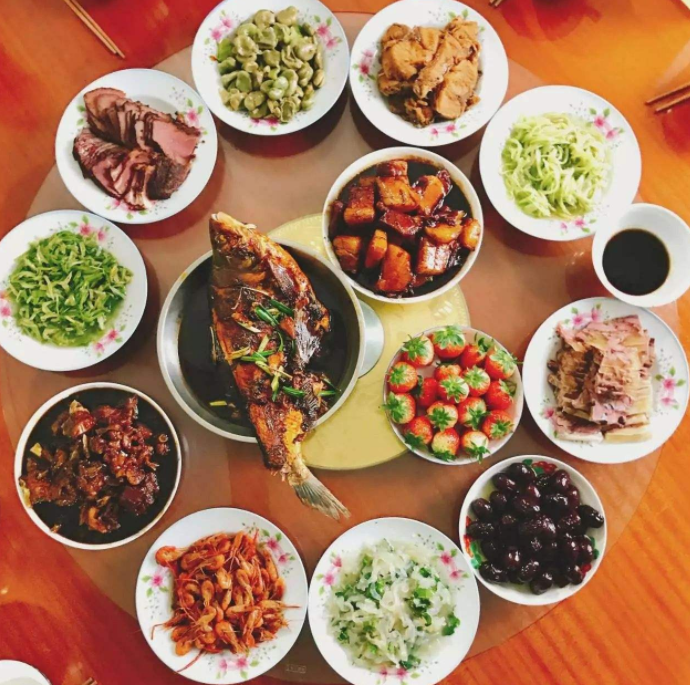 年夜饭几道菜寓意好 年夜饭几点吃最好