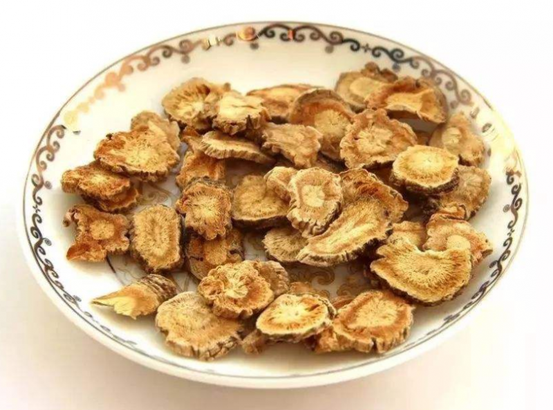 中药防风图片
