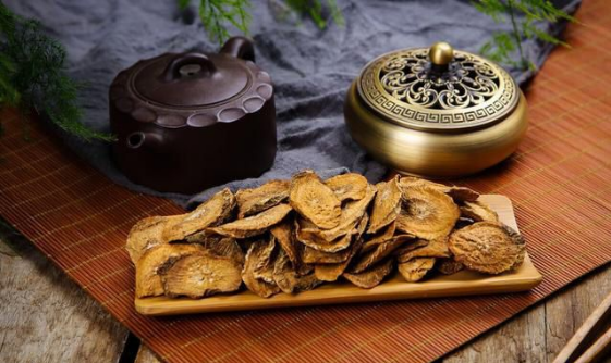男人喝牛蒡茶的功效都有哪些（男人喝牛蒡茶有三大功效）