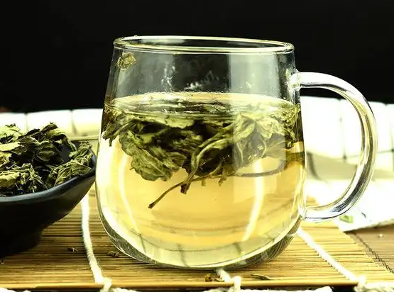 荷叶茶什么时候喝最好 荷叶茶一天喝几次才能减肥呢