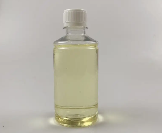 樟脑油的功效与作用，樟脑油的药
