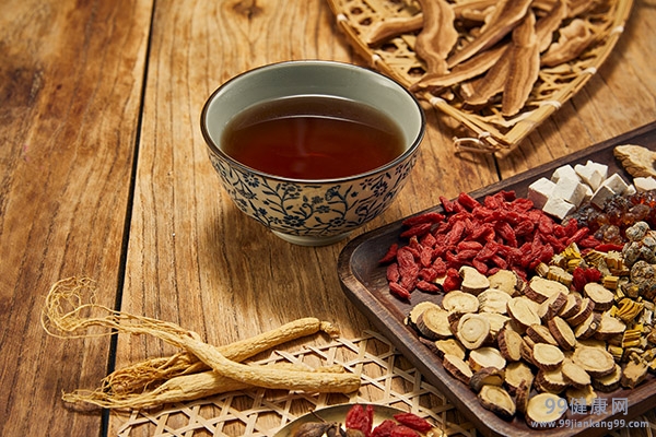 吃中药2.jpg