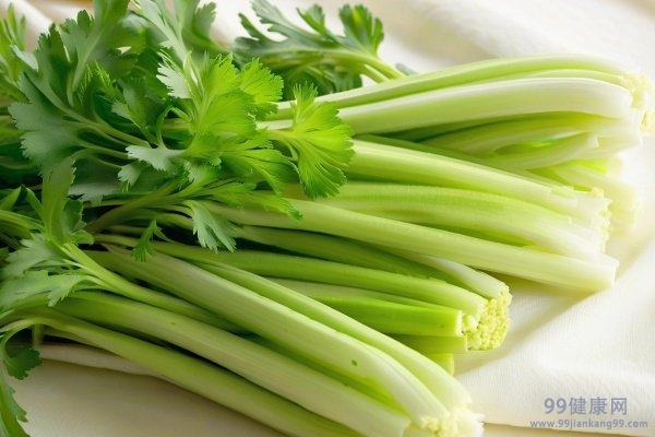 口臭吃什么好 口臭吃什么食物好