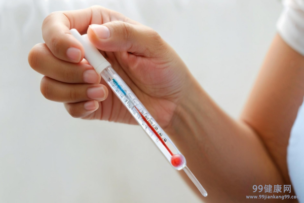 女性腋下37.3算发烧吗