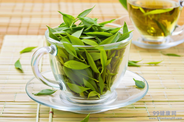 夏天喝绿茶的好处