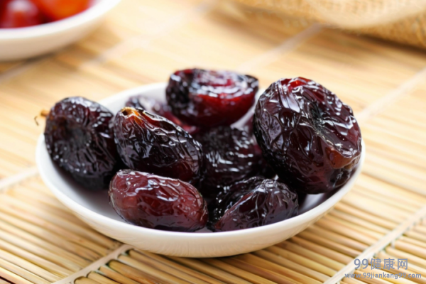 这6种黑色食物女性常吃气色越来